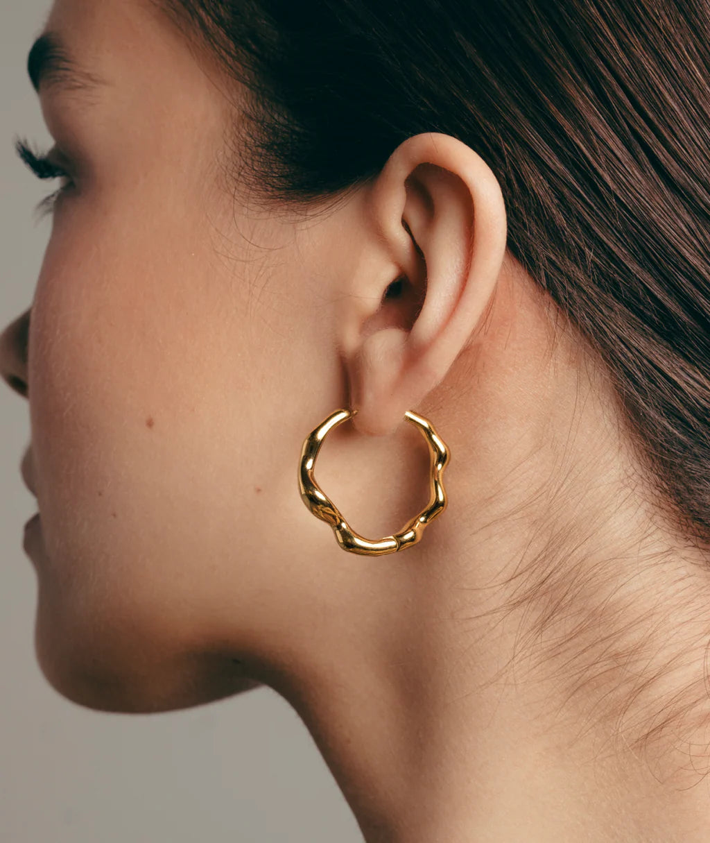 Molten Pendientes, Oro